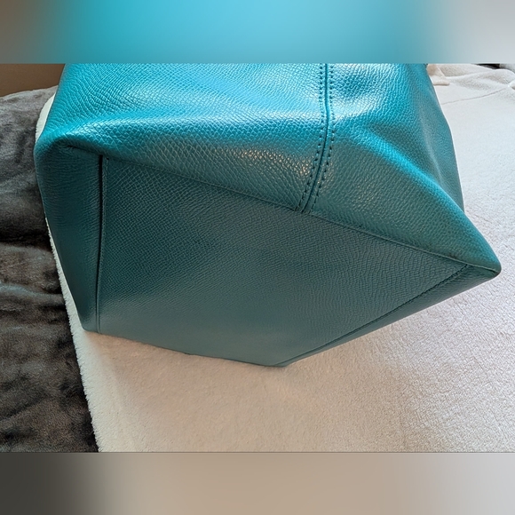 SOLD*****Coach Turquoise Aqua Marine Leather Street Nice Condition! - Picture 4 of 10